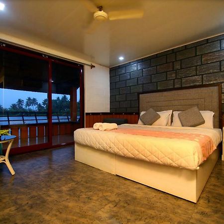 Green Palace Ayurveda Resort, Alleppey Alappuzha Екстериор снимка