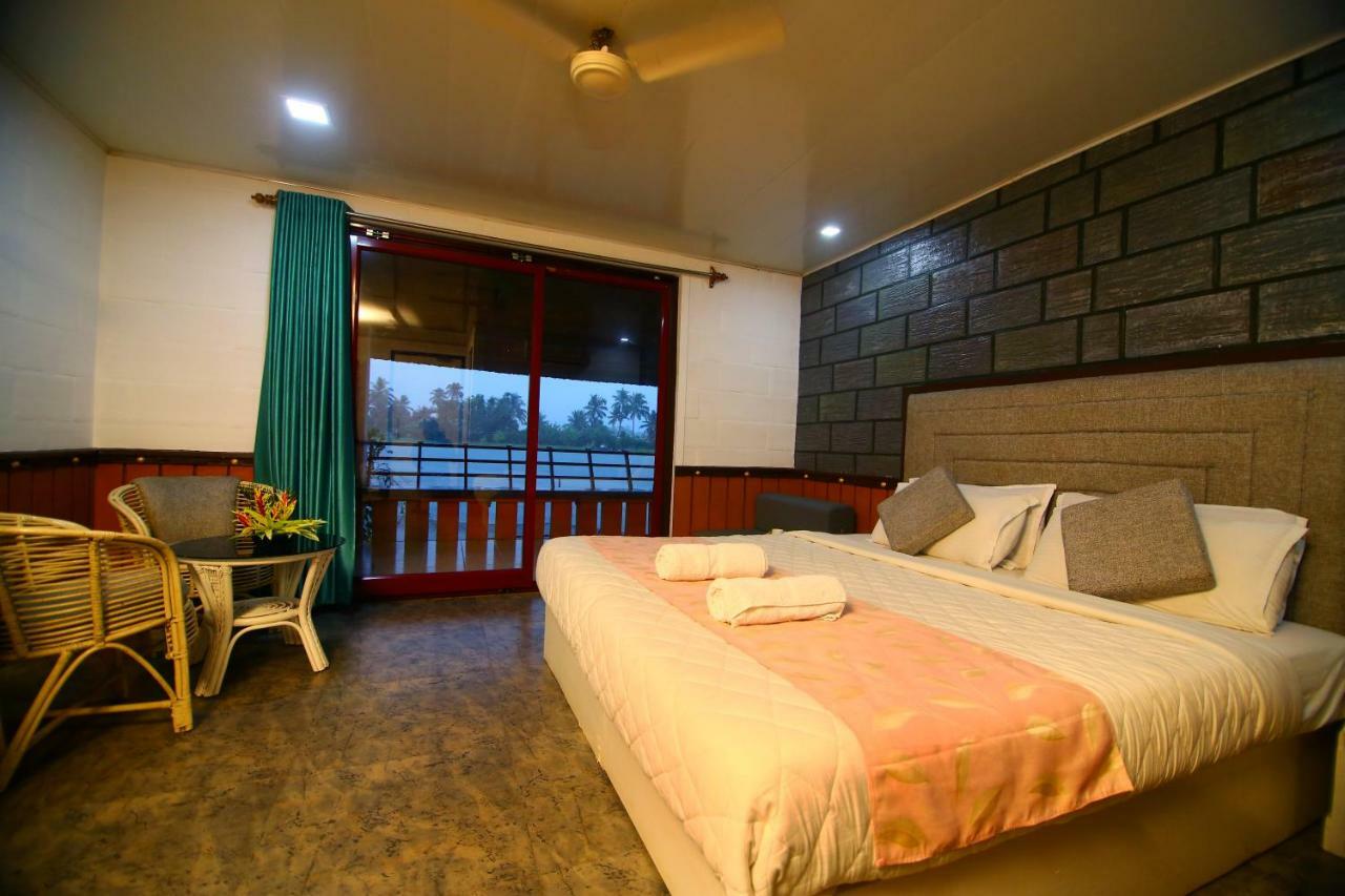 Green Palace Ayurveda Resort, Alleppey Alappuzha Екстериор снимка