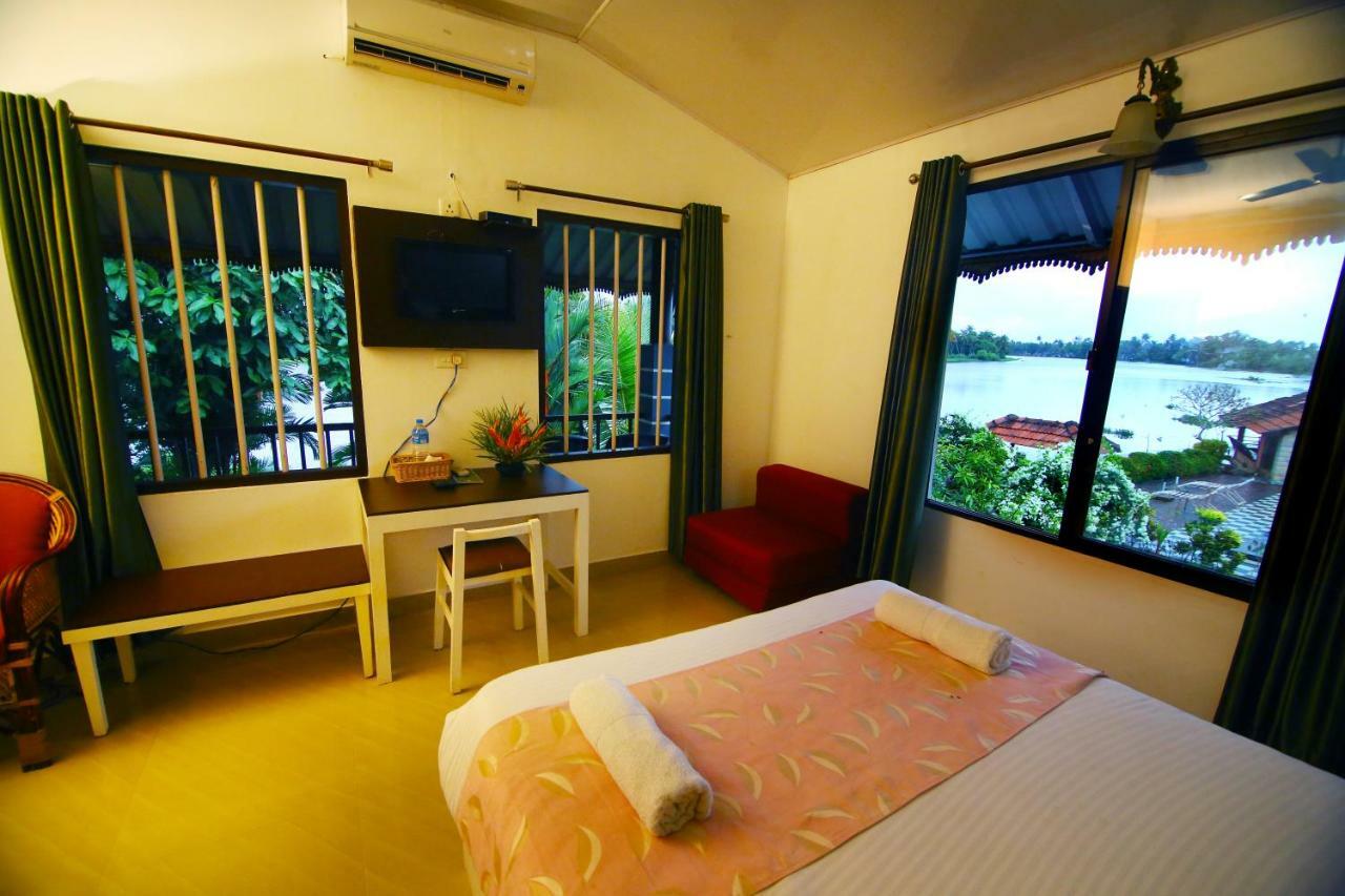 Green Palace Ayurveda Resort, Alleppey Alappuzha Екстериор снимка