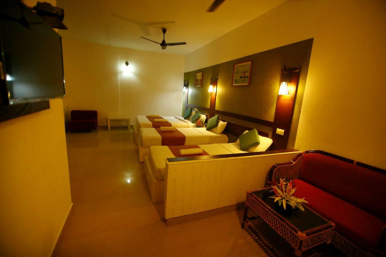 Green Palace Ayurveda Resort, Alleppey Alappuzha Екстериор снимка
