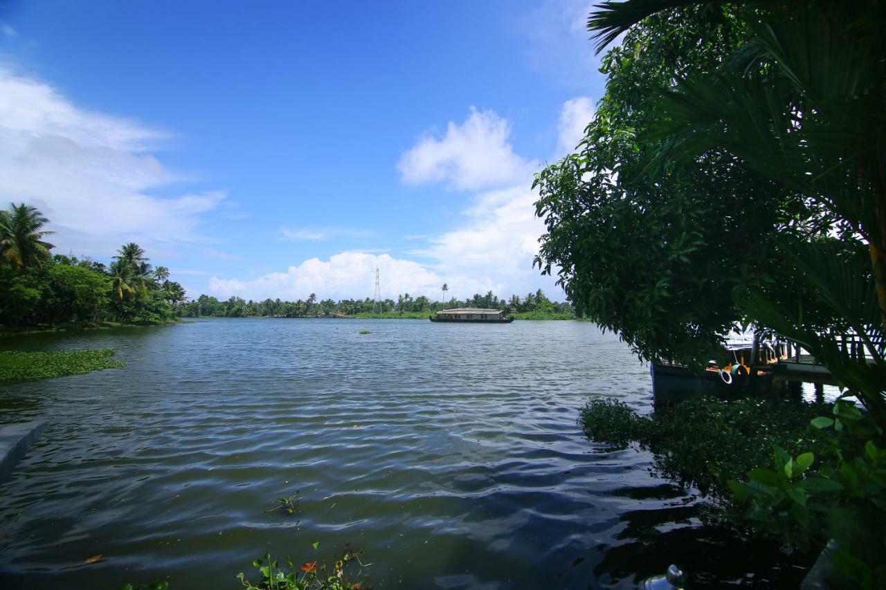 Green Palace Ayurveda Resort, Alleppey Alappuzha Екстериор снимка