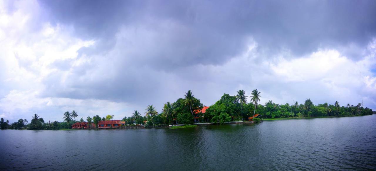 Green Palace Ayurveda Resort, Alleppey Alappuzha Екстериор снимка