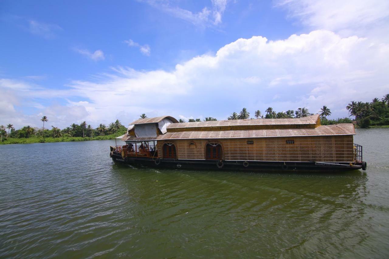 Green Palace Ayurveda Resort, Alleppey Alappuzha Екстериор снимка